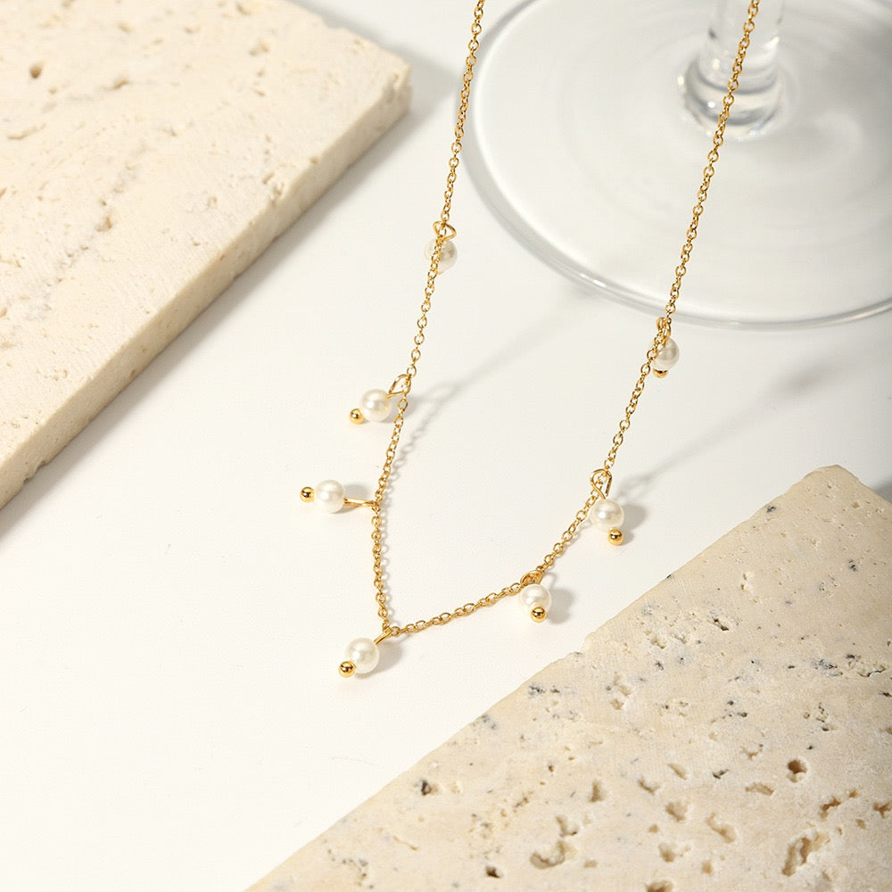 Katalie Pearl drops necklace