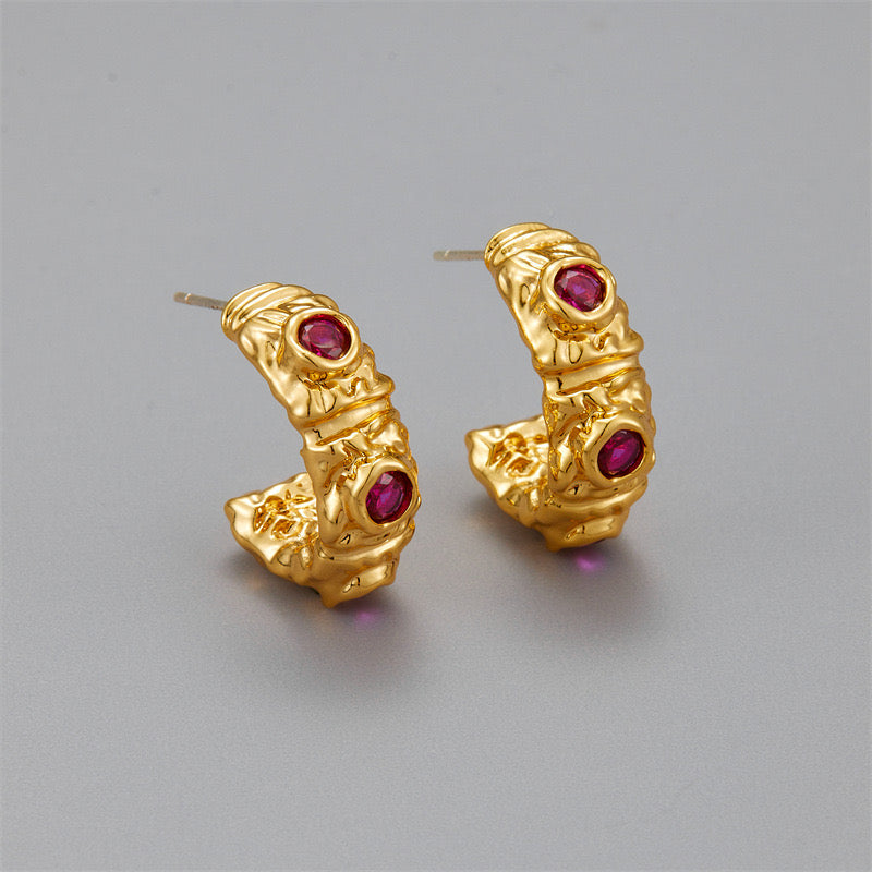 Danielle Classic lava studs