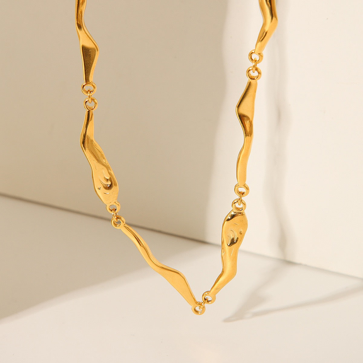 Statement chain necklace