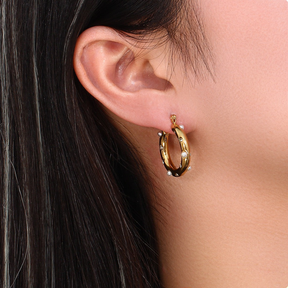 Arabella Dream hoops