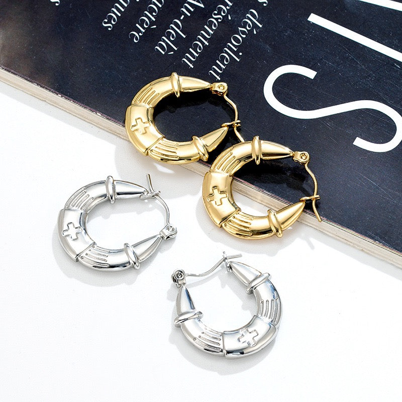 Pattern round hoops earrings