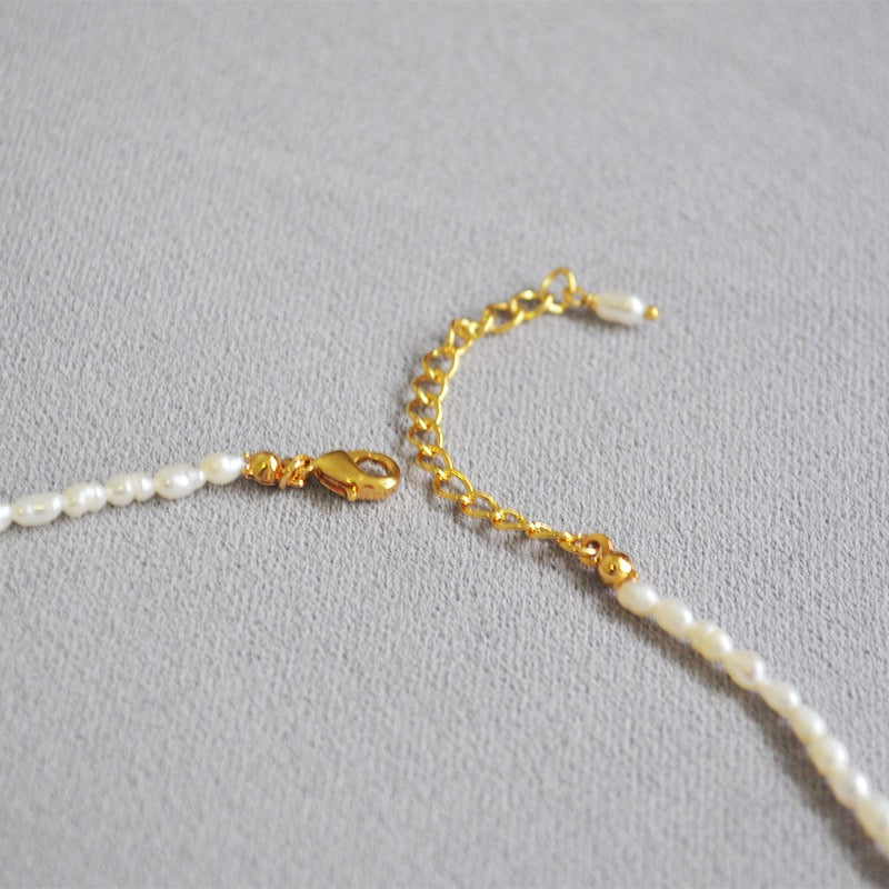 Sitka New moon pearl necklace