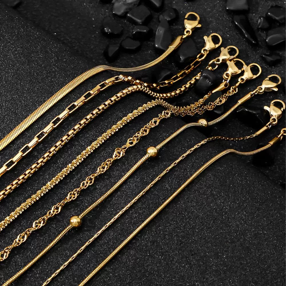 Dainty plain chain bracelets