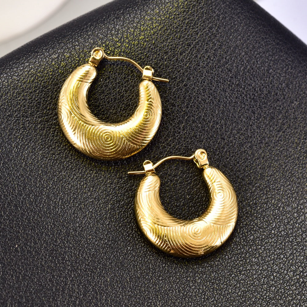 Pattern round hoops earrings