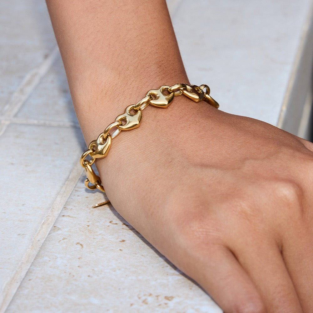 Golden heart chain set