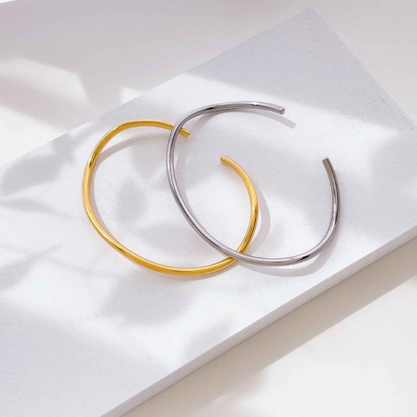Tiny wave bangles