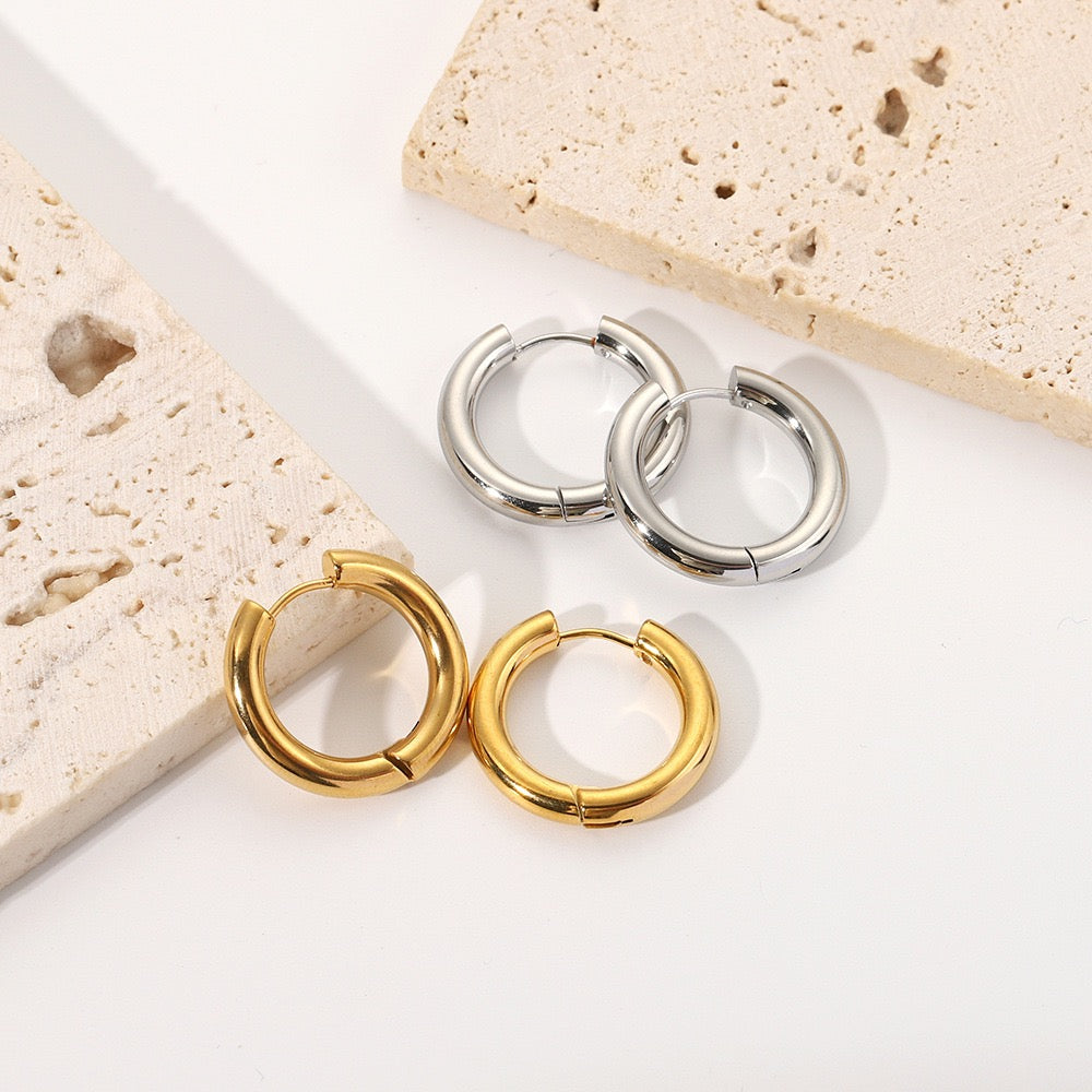 Natalya Classic hoops