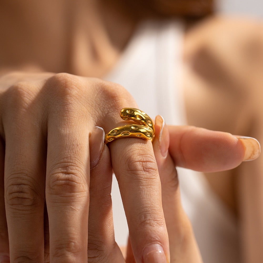 July Lava ring
