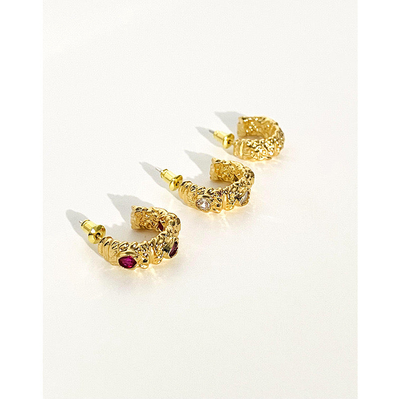 Danielle Classic lava studs