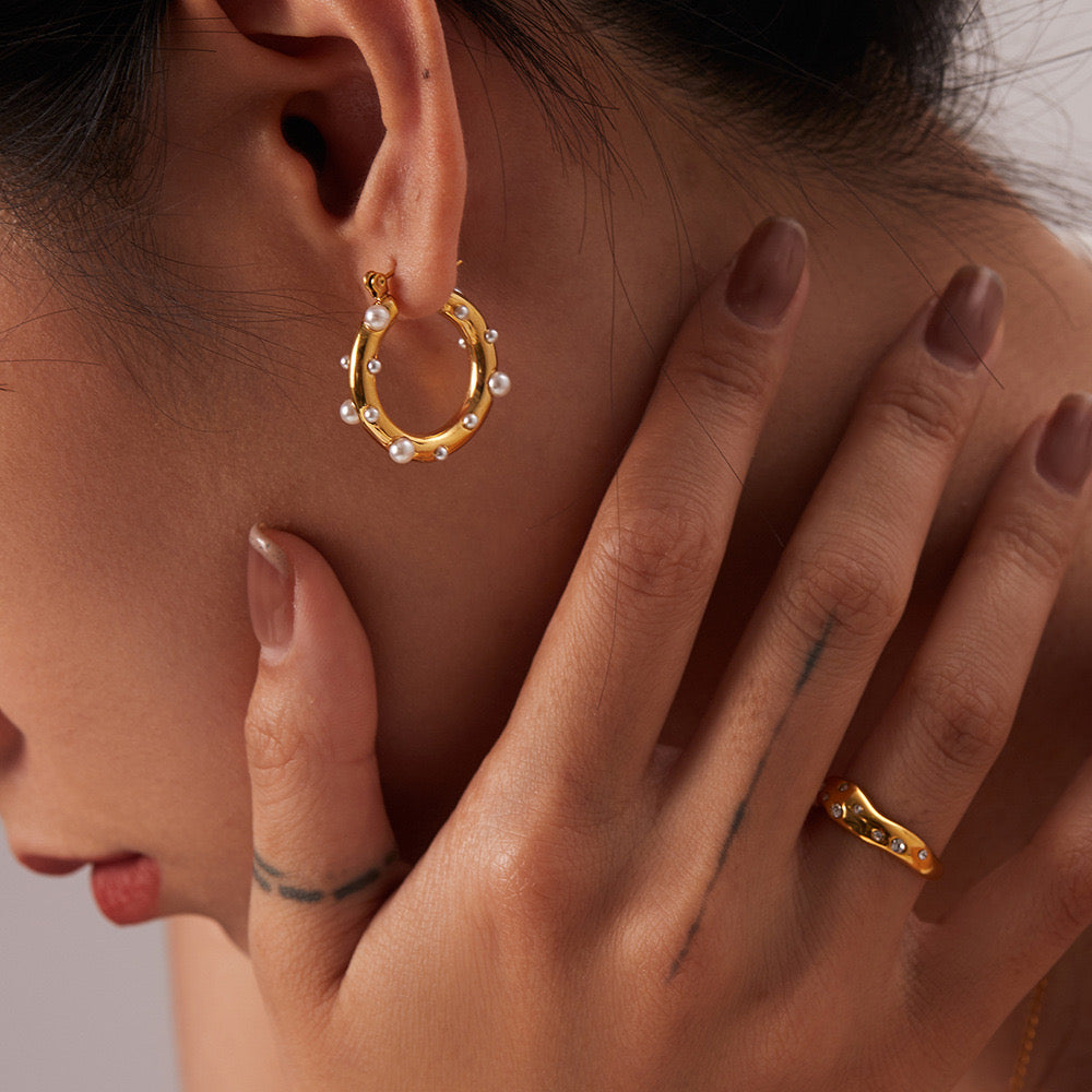 Arabella Dream hoops