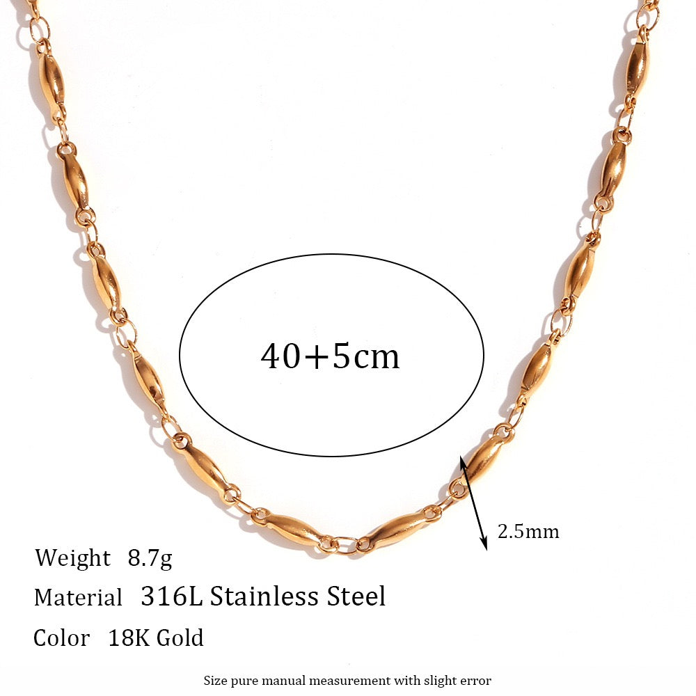 Daliah dainty chains set