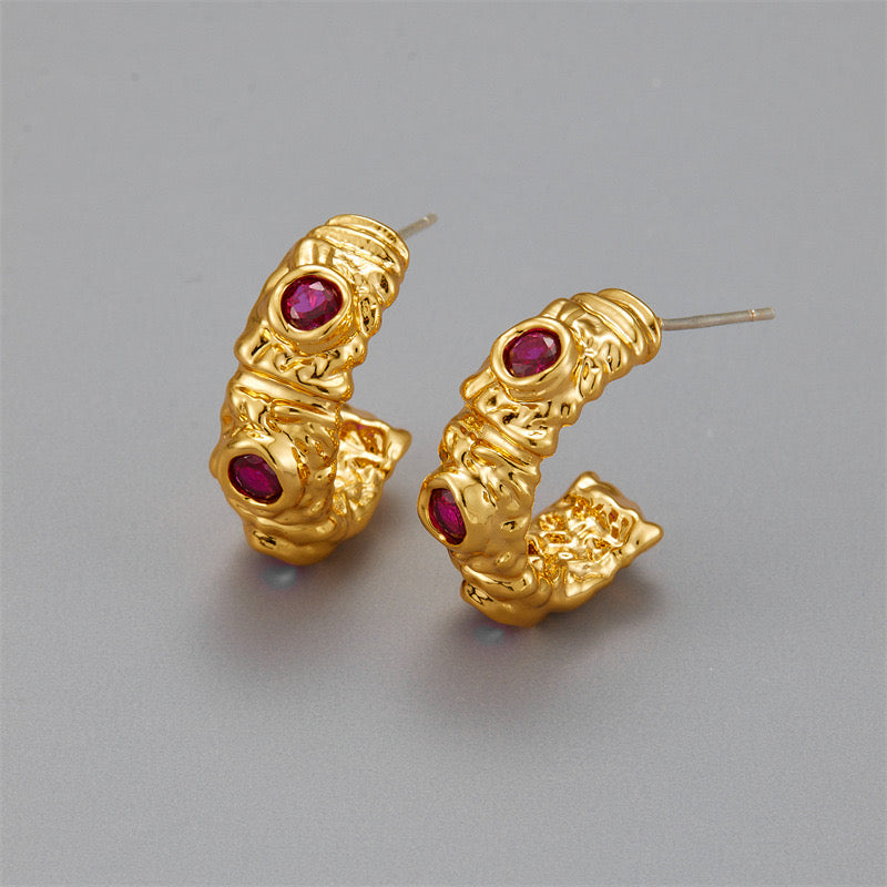 Danielle Classic lava studs