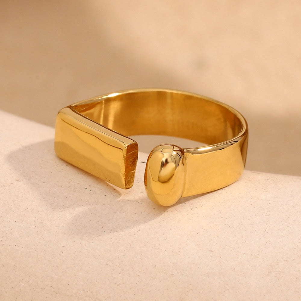 Doris Dot ring