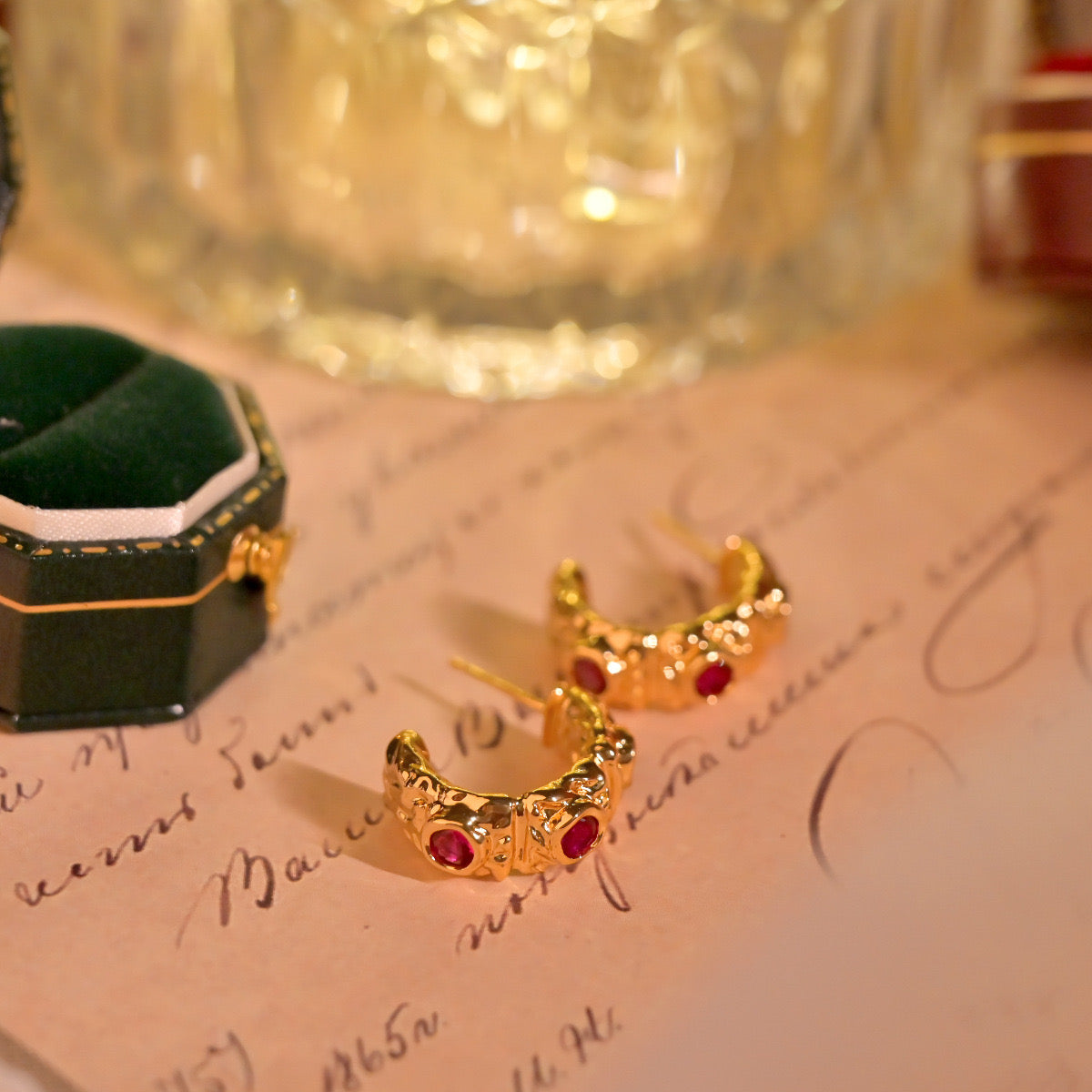 Danielle Classic lava studs