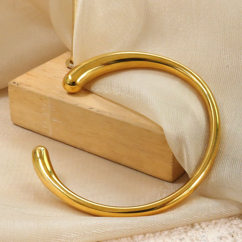 Chubby open bangle