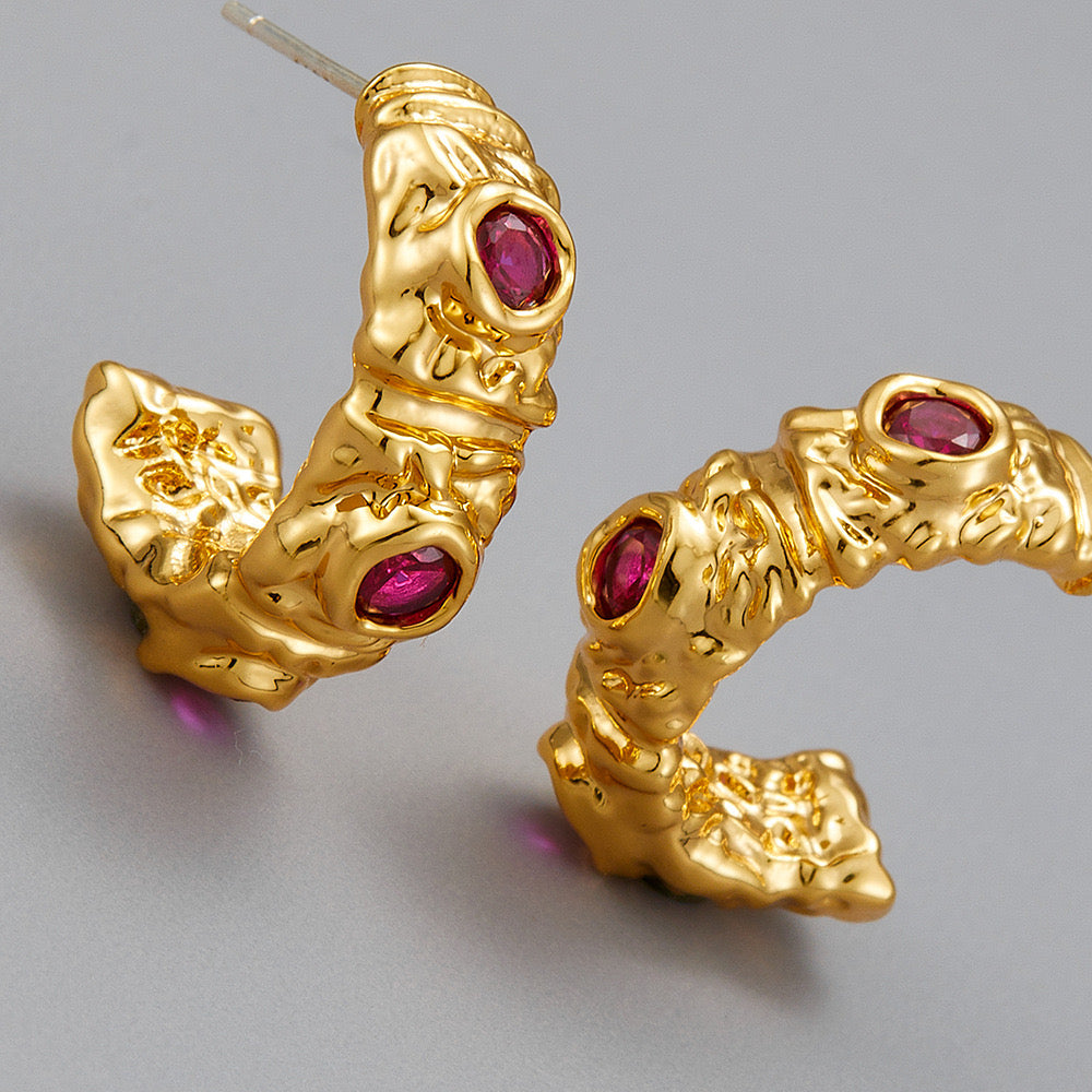 Danielle Classic lava studs