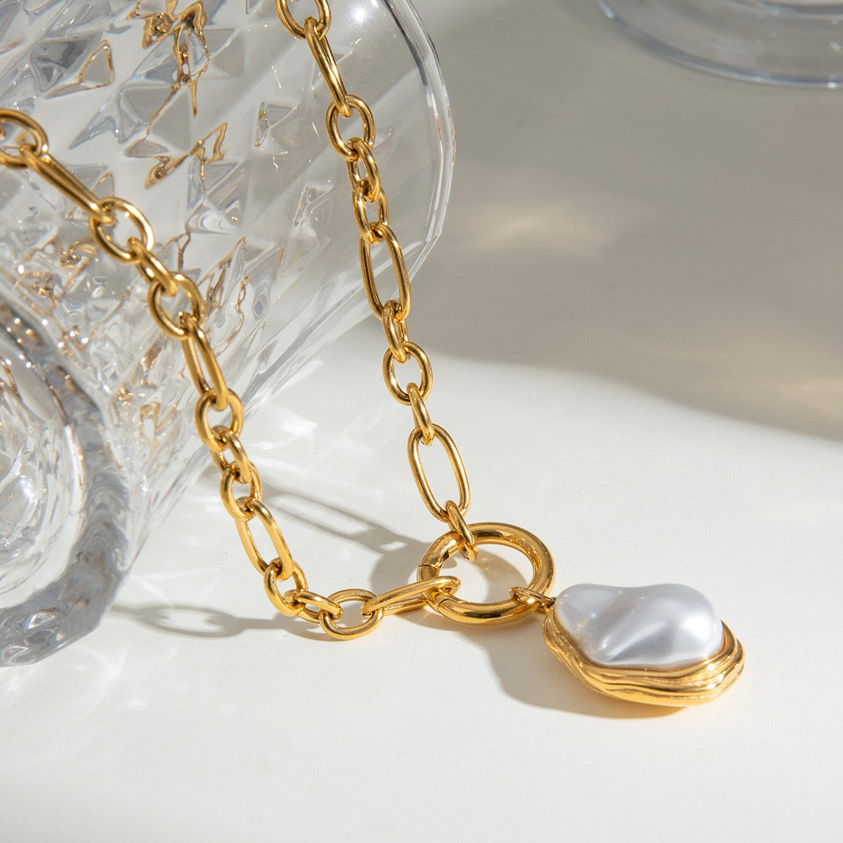 Baroque pearly set