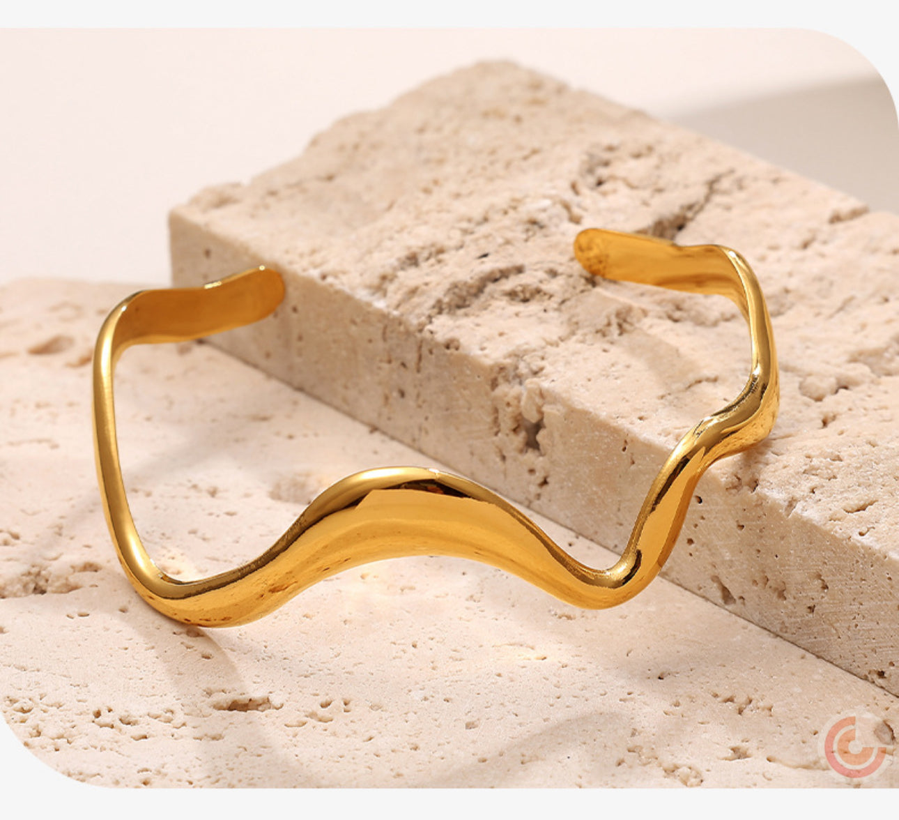 Wave bangle