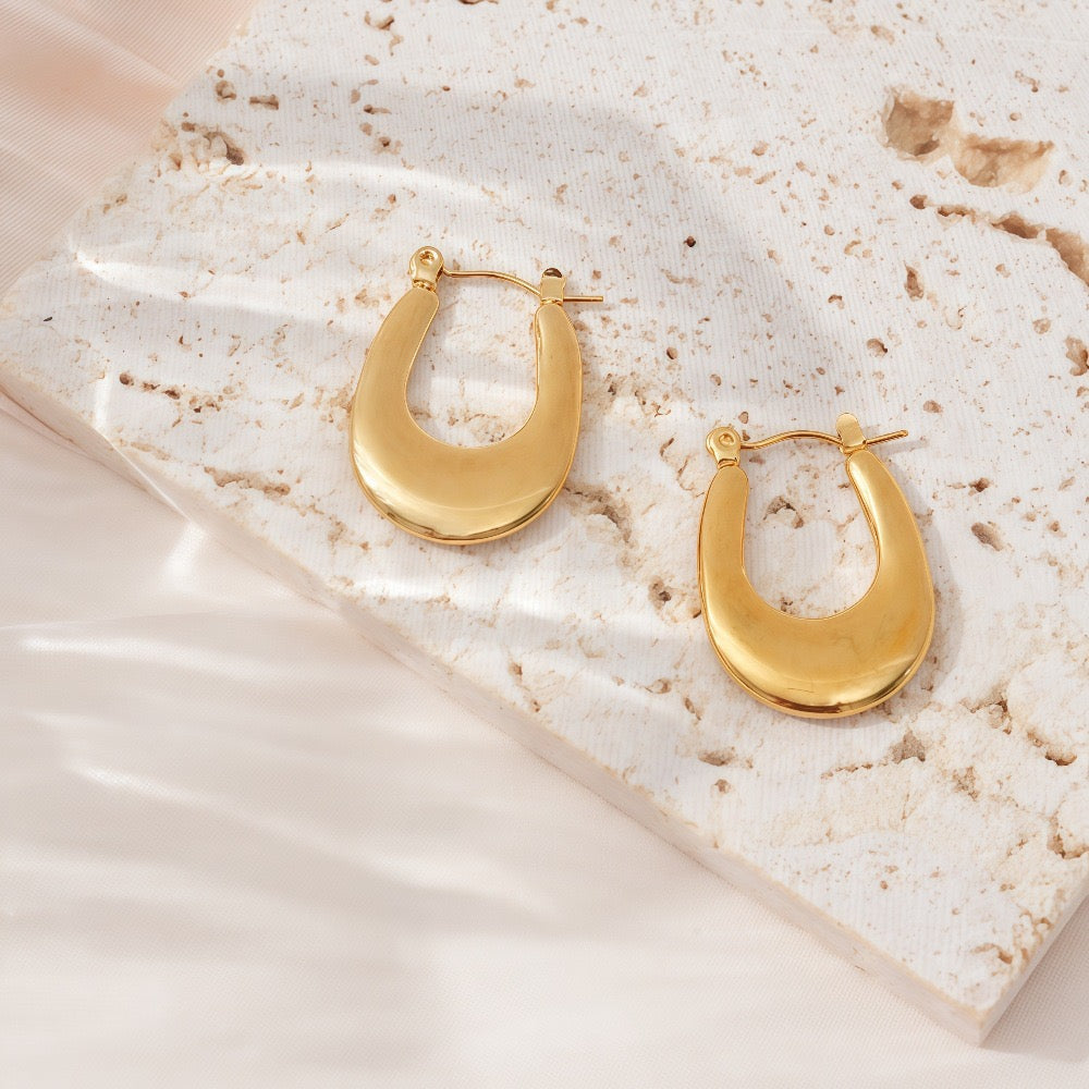 Classic square hoops