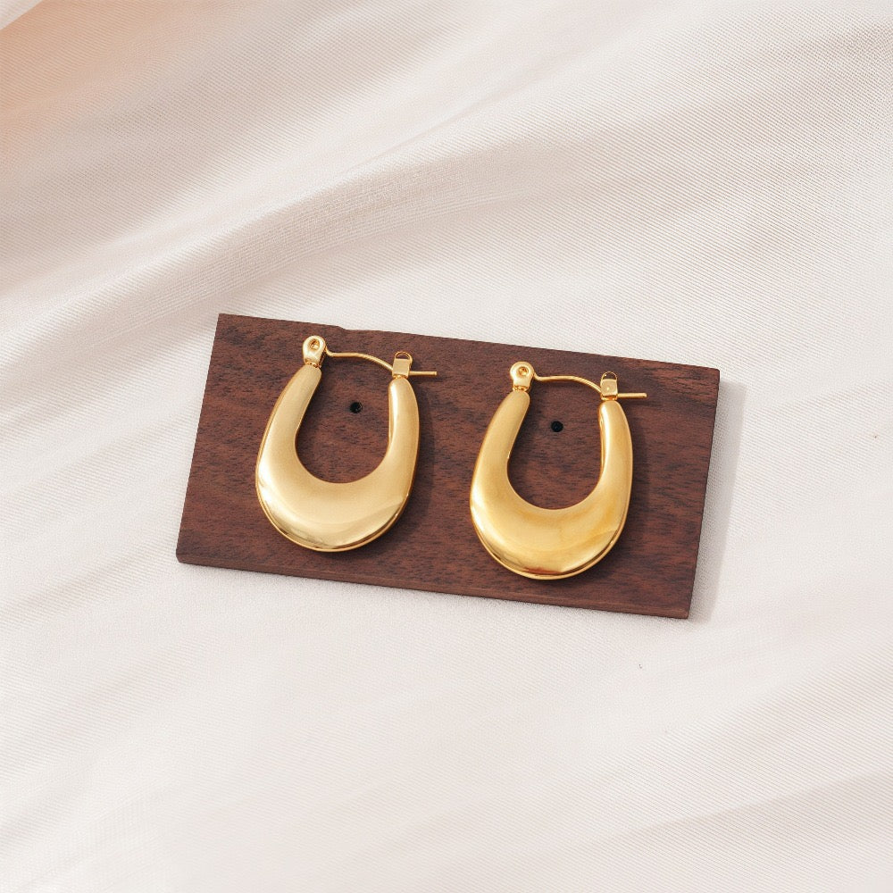 Classic square hoops