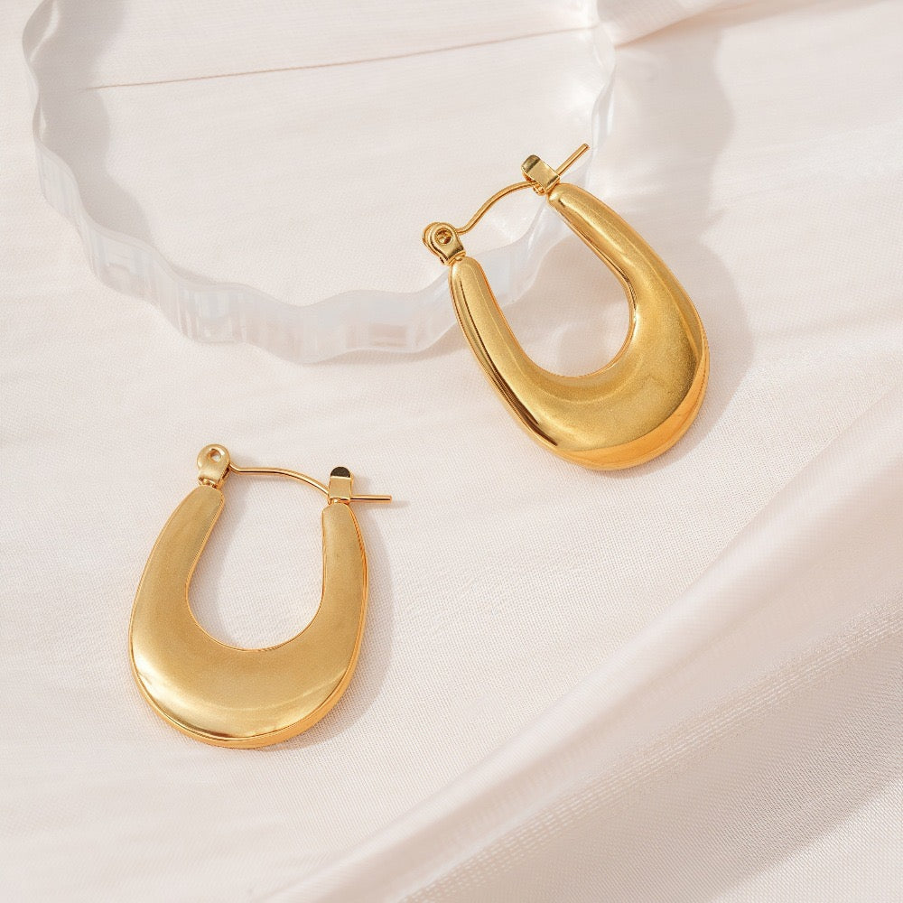 Classic square hoops