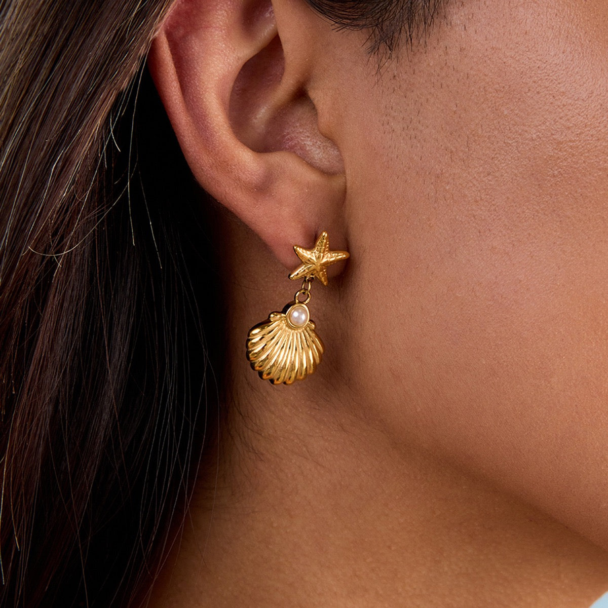 Star shell earrings