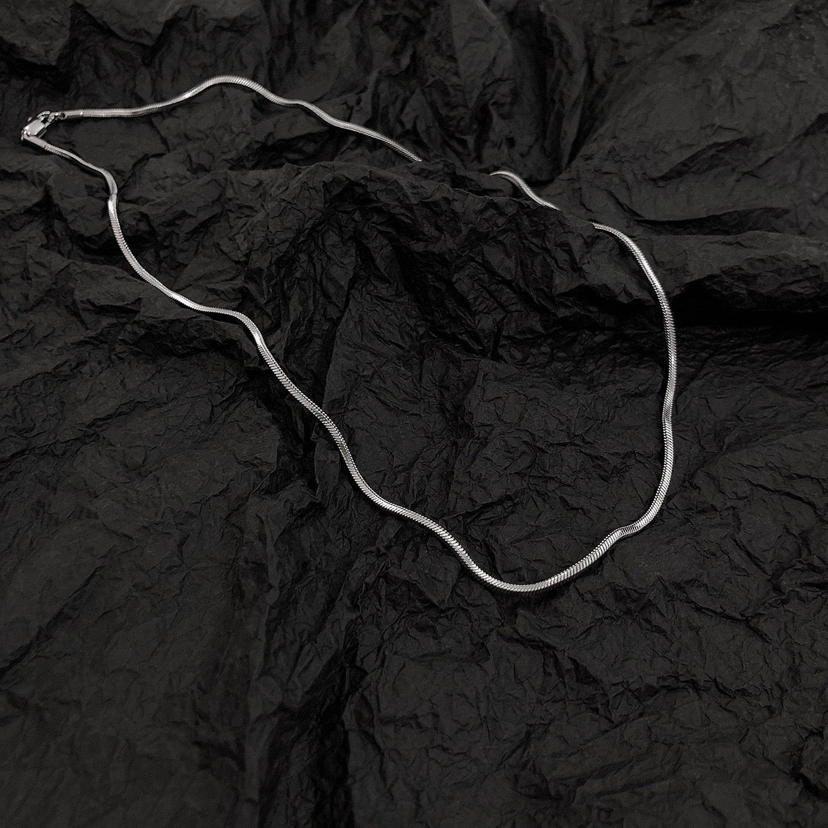 Skinny snake chain