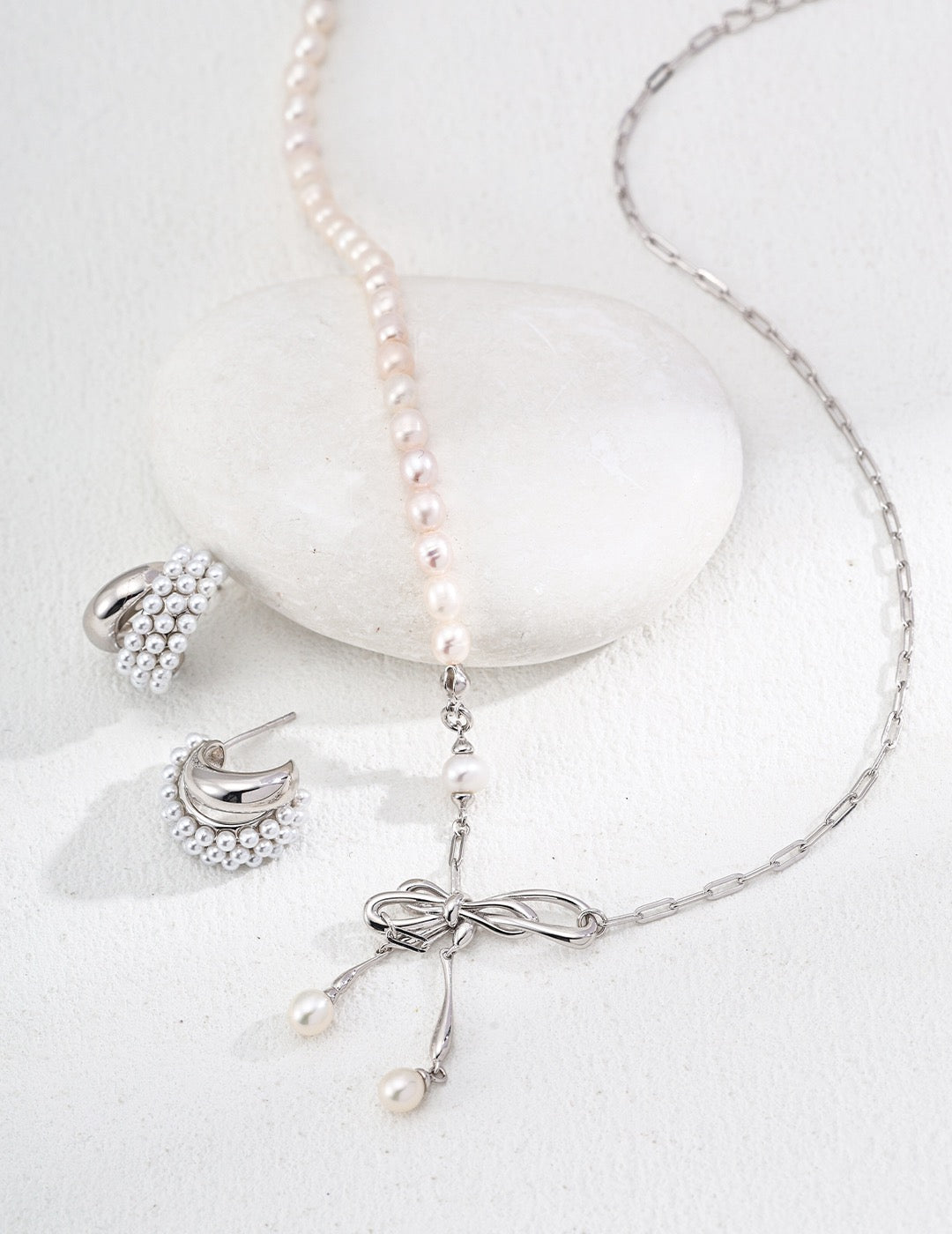 Madagascar Bow handmade Pearl necklace