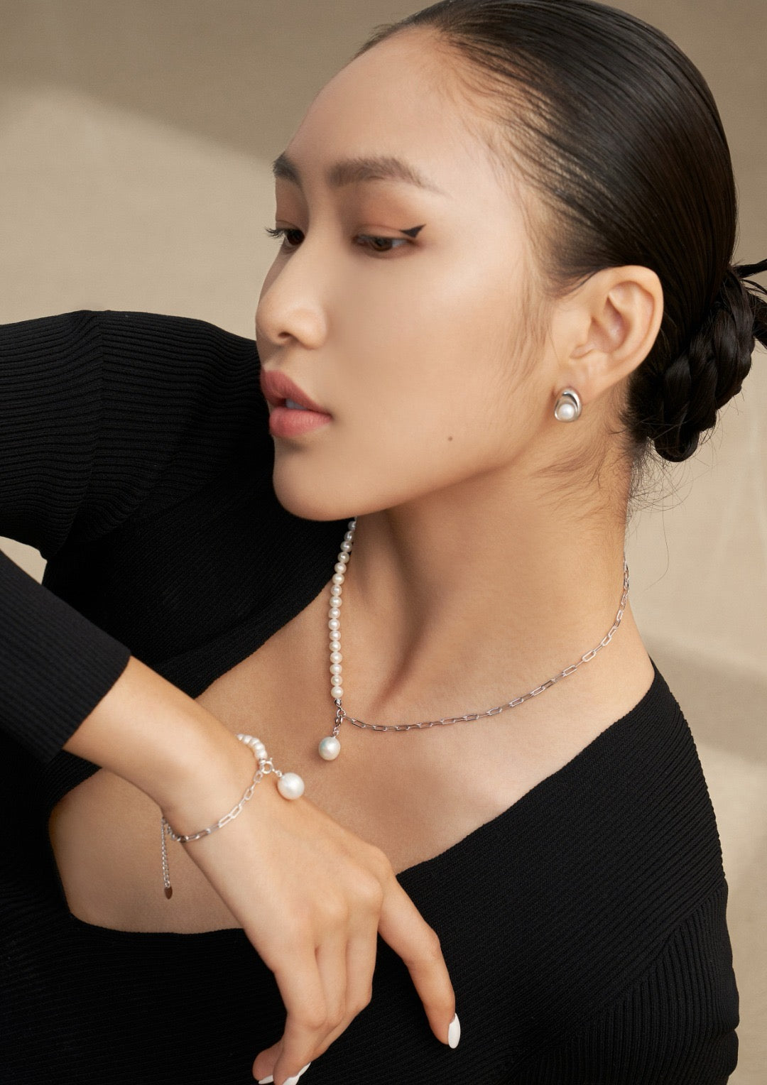 Gango Half chain Pearl set