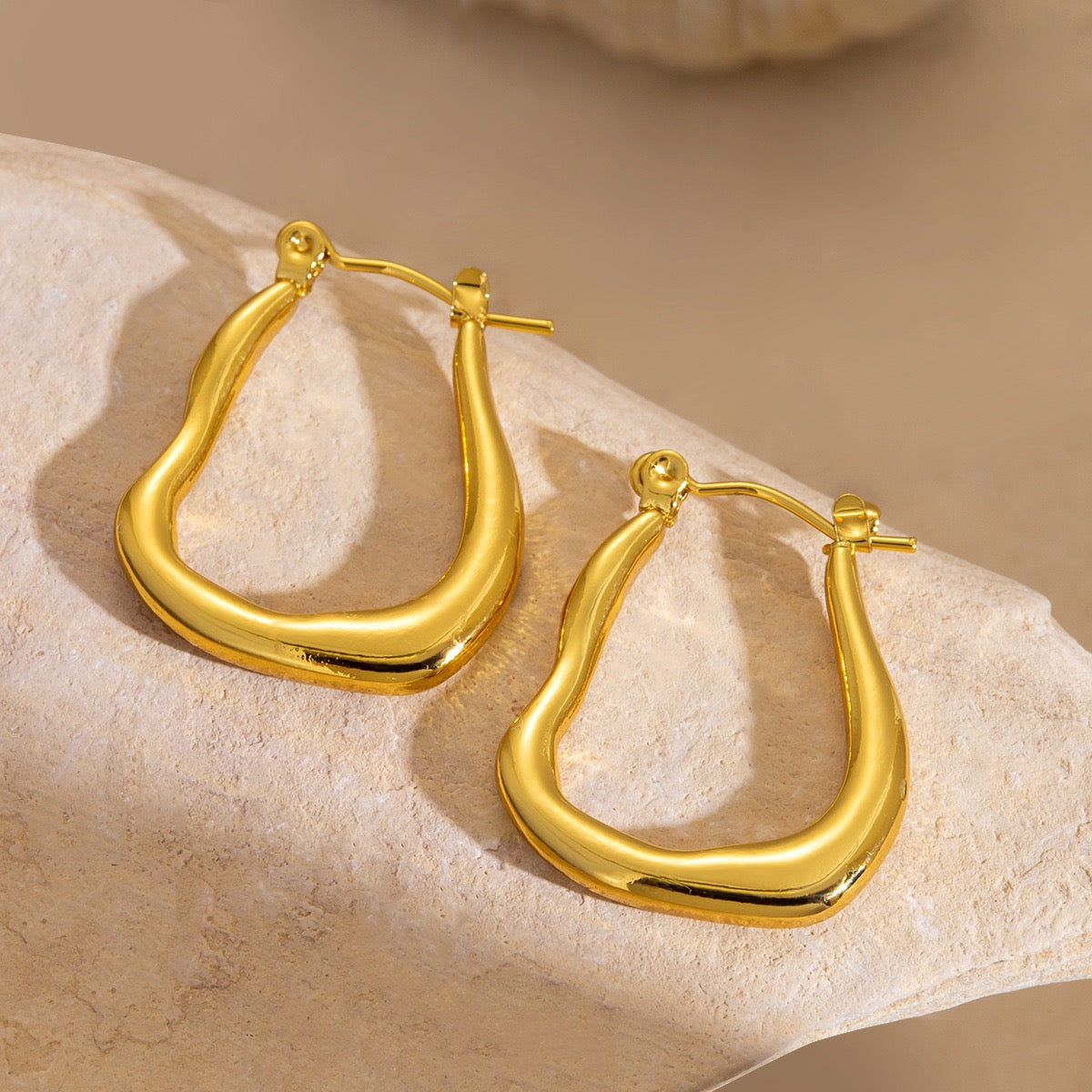 Alice classic hoops