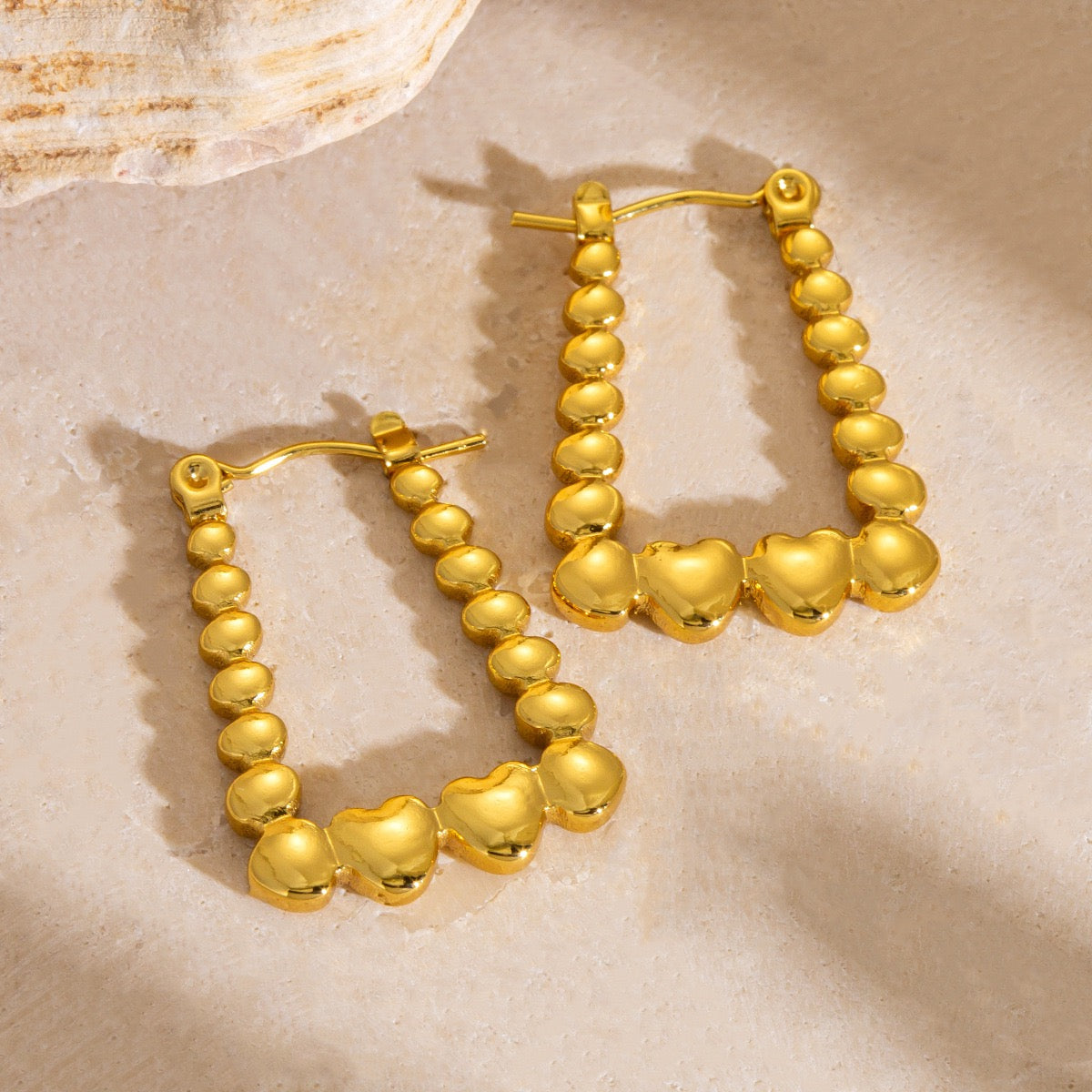 Lisa hearts hoops
