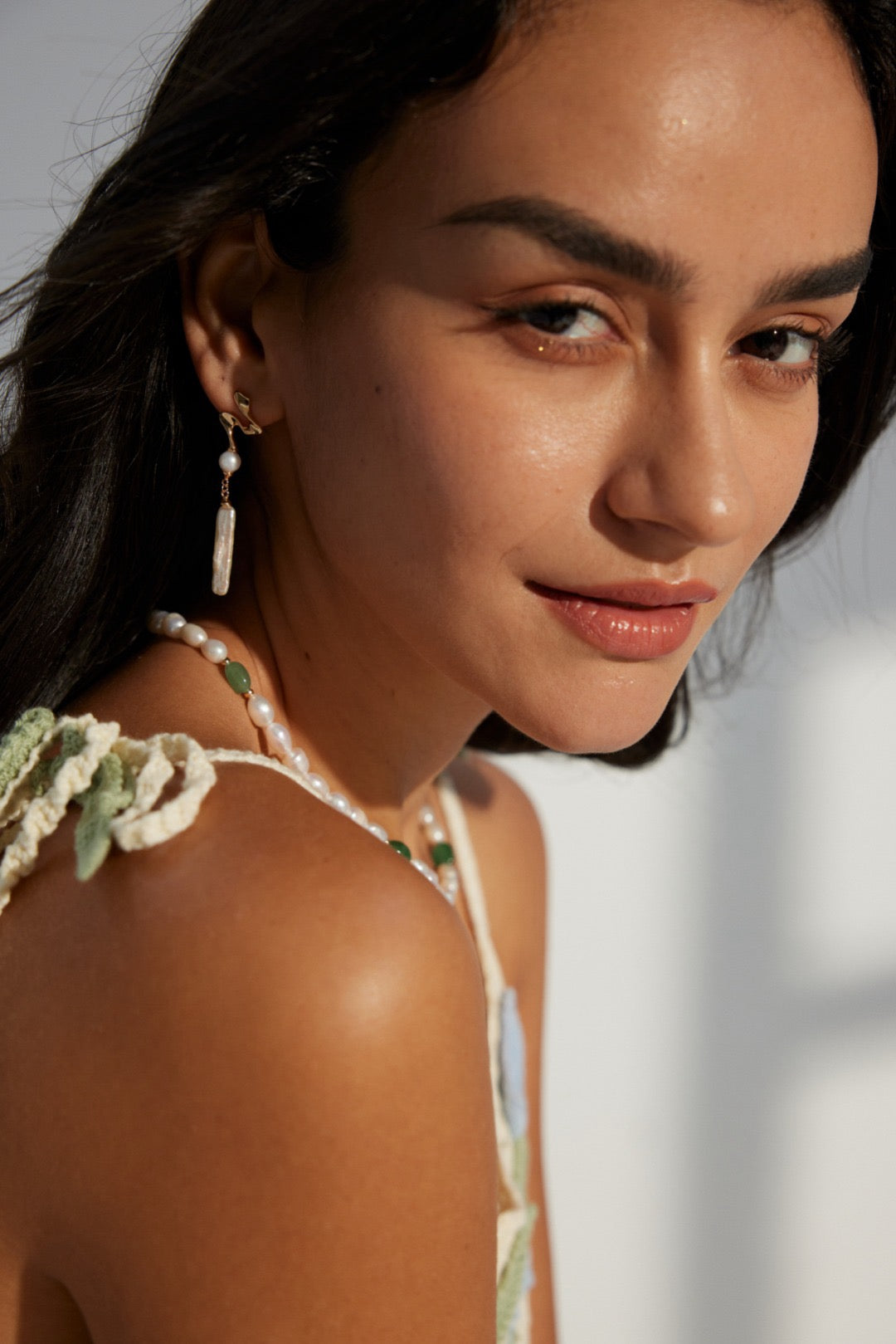 Wave pearl earrings