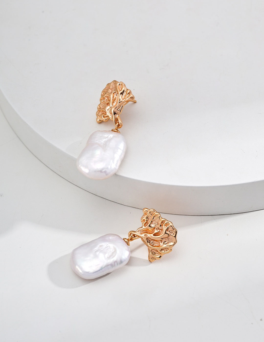 Chippendale Tree Pearl earrings