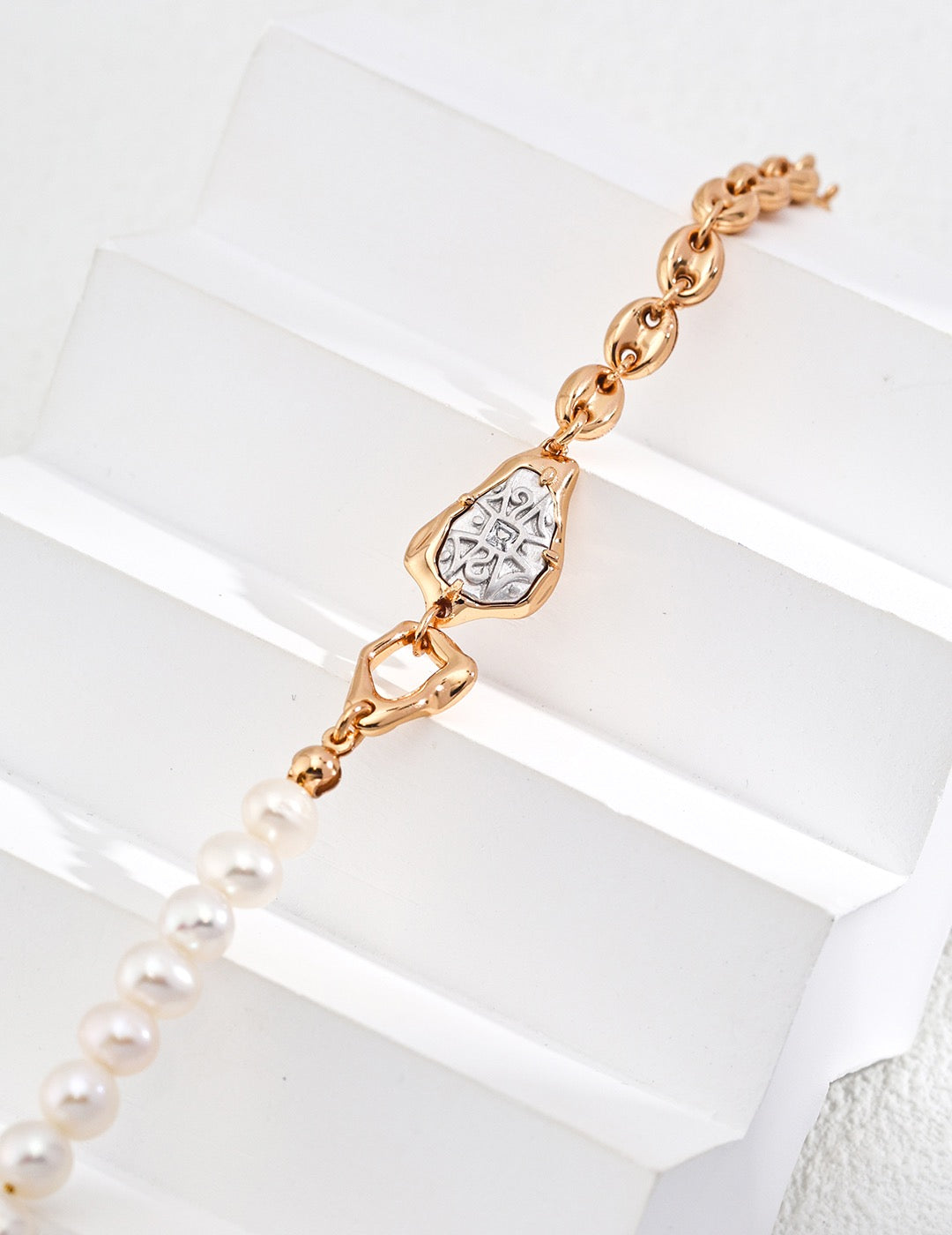 Marion Carved Pearl bracelet