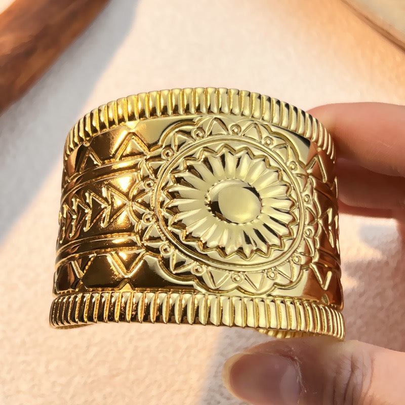 Statement big band bangle