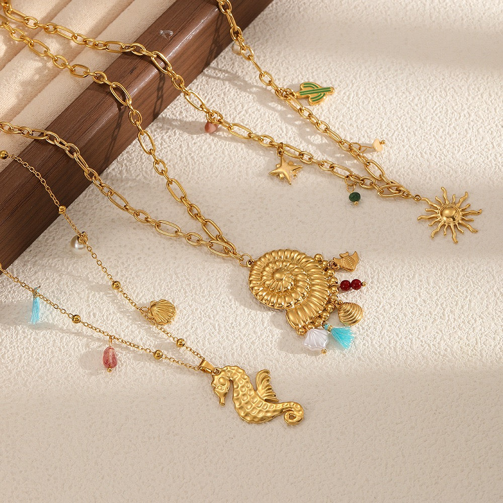 Big shell pendant charm necklace