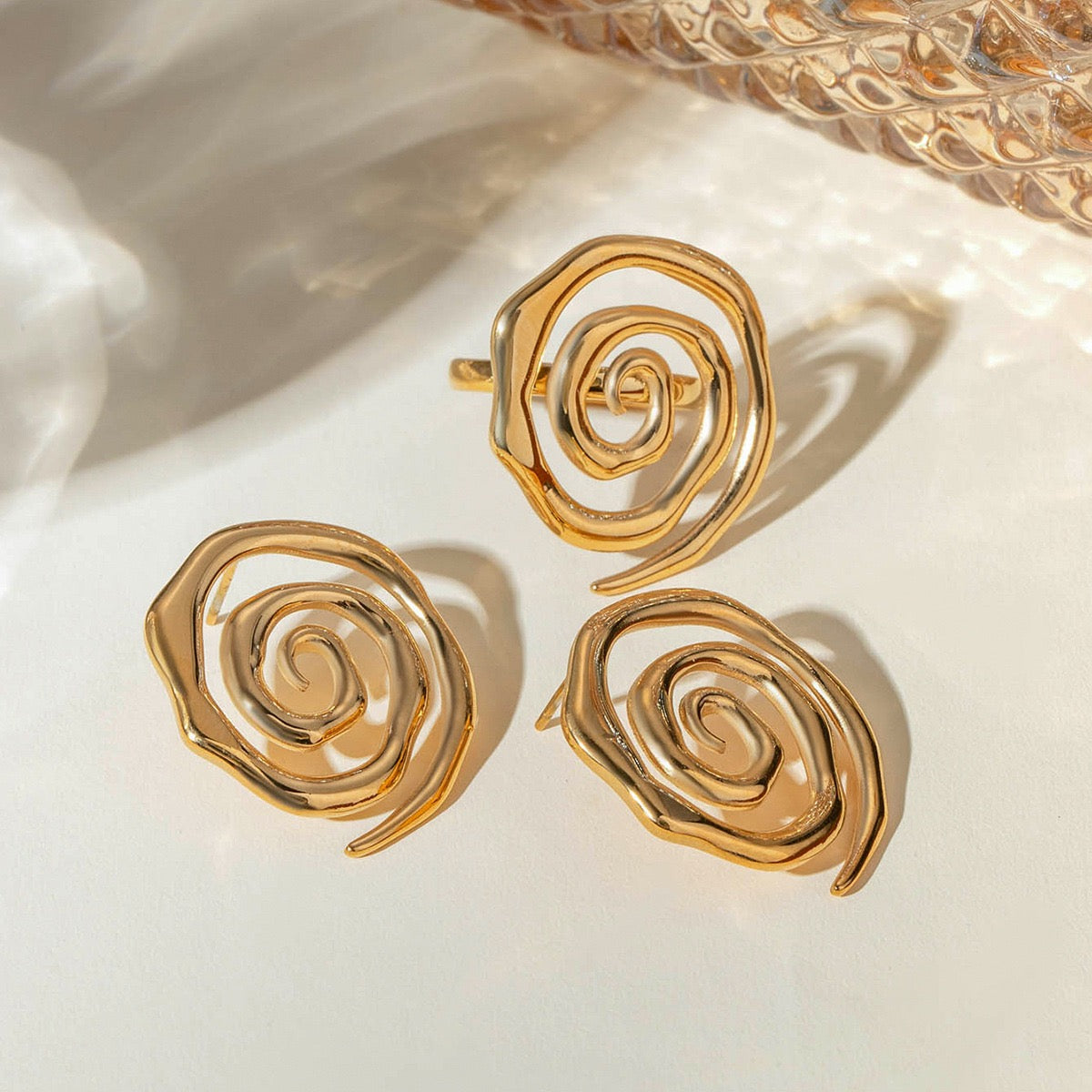 Swirl collection