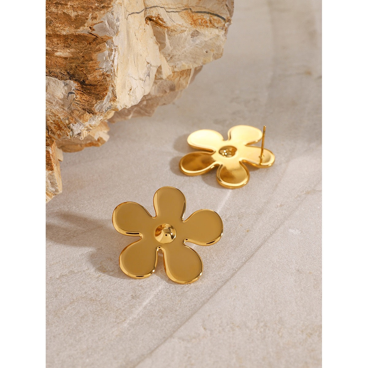 Carey flower earrings