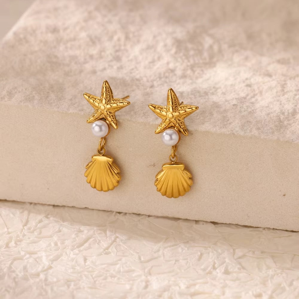 Dainty starfish earrings