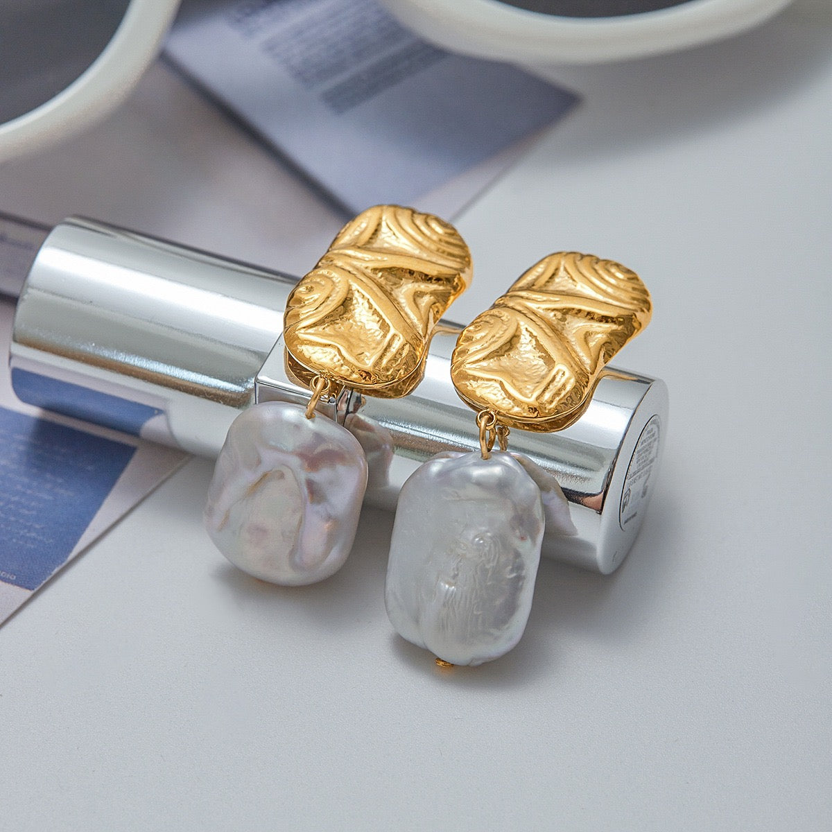 Maya pearl earrings