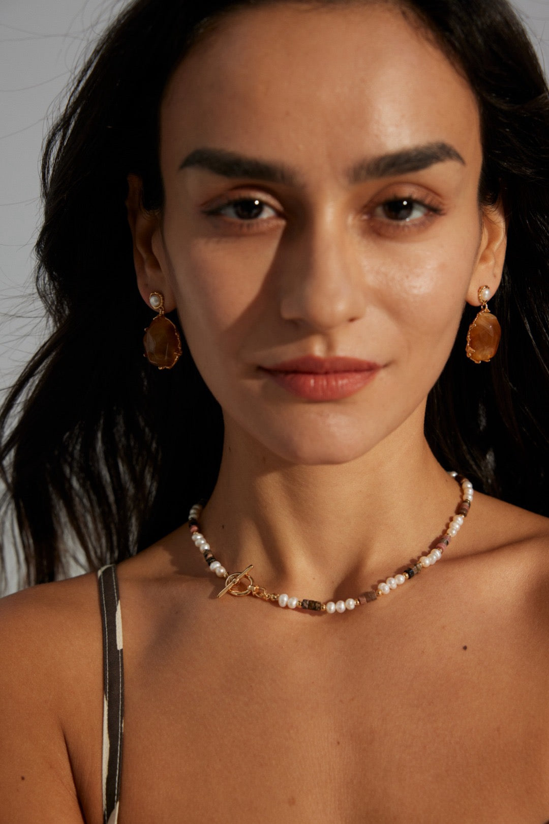 Tiger eye pearl necklace