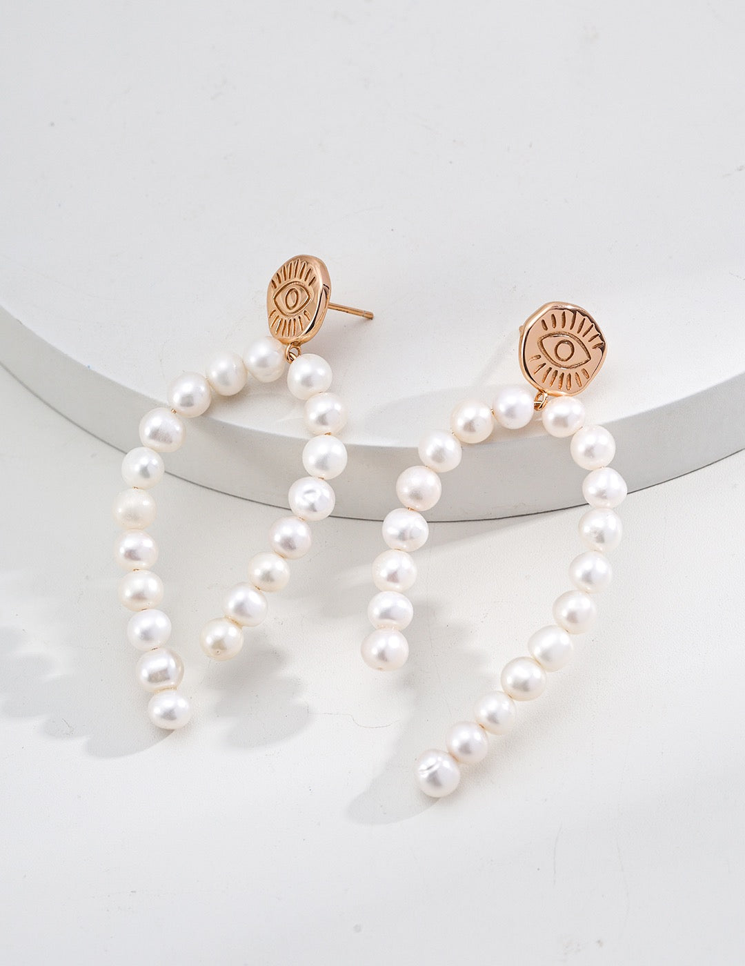 Emirts Eyes Pearl earrings