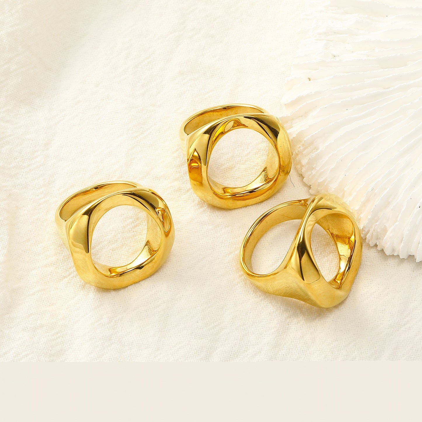 French oval ring