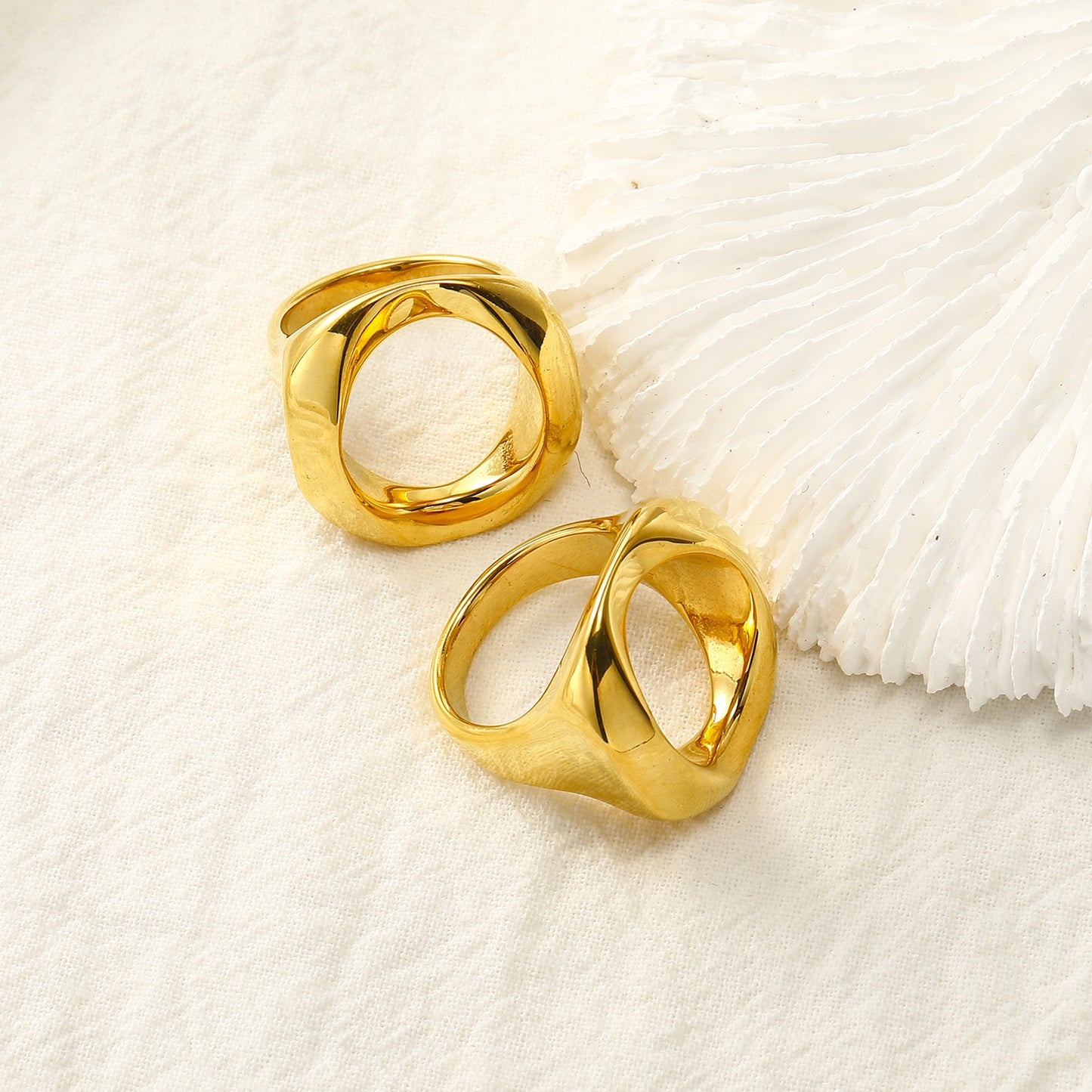 French oval ring