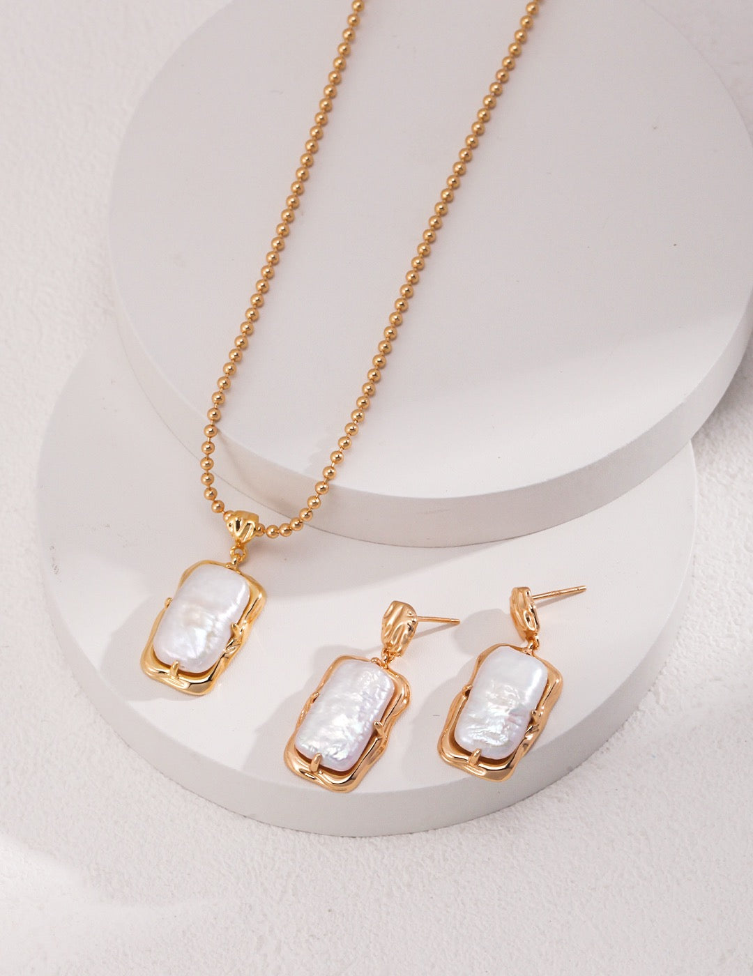 Bermuda Baroque statement set
