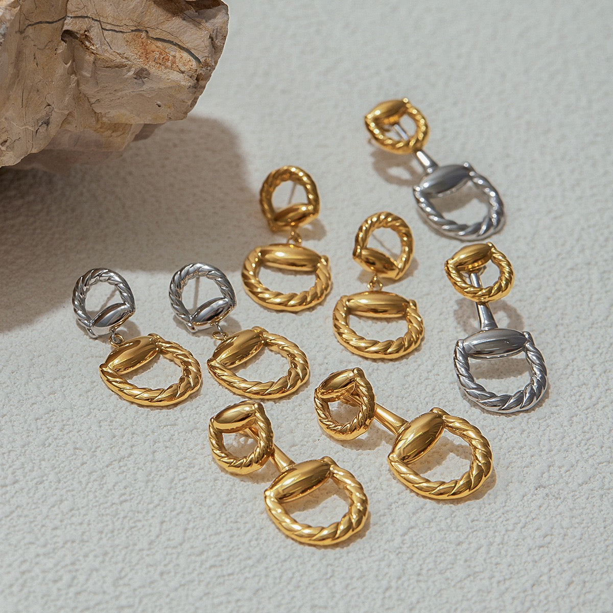 Horseshoe earrings