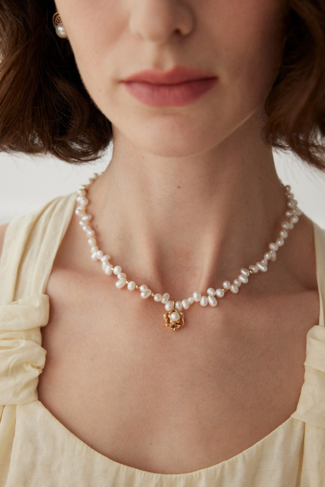Camellia signature Pearl necklace