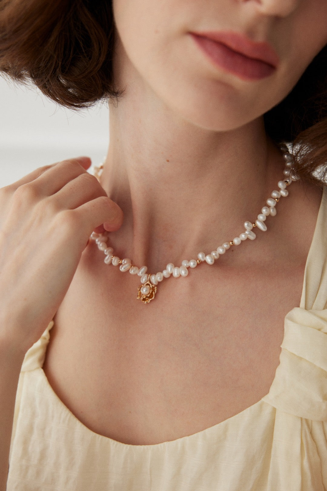 Camellia signature Pearl necklace