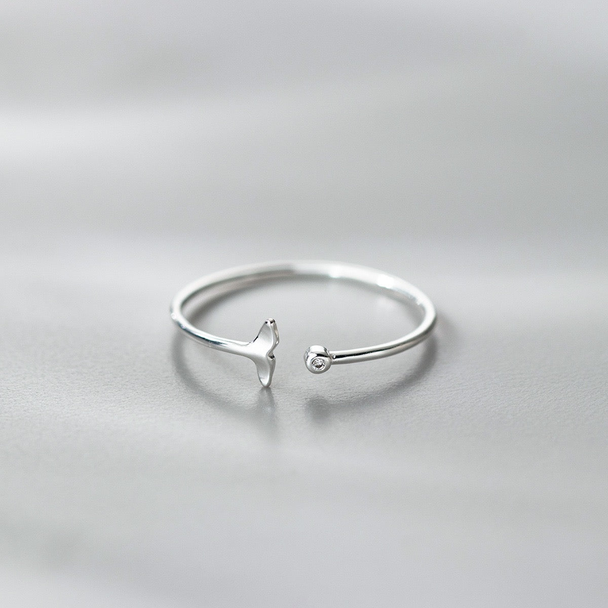 Mermaid tale ring