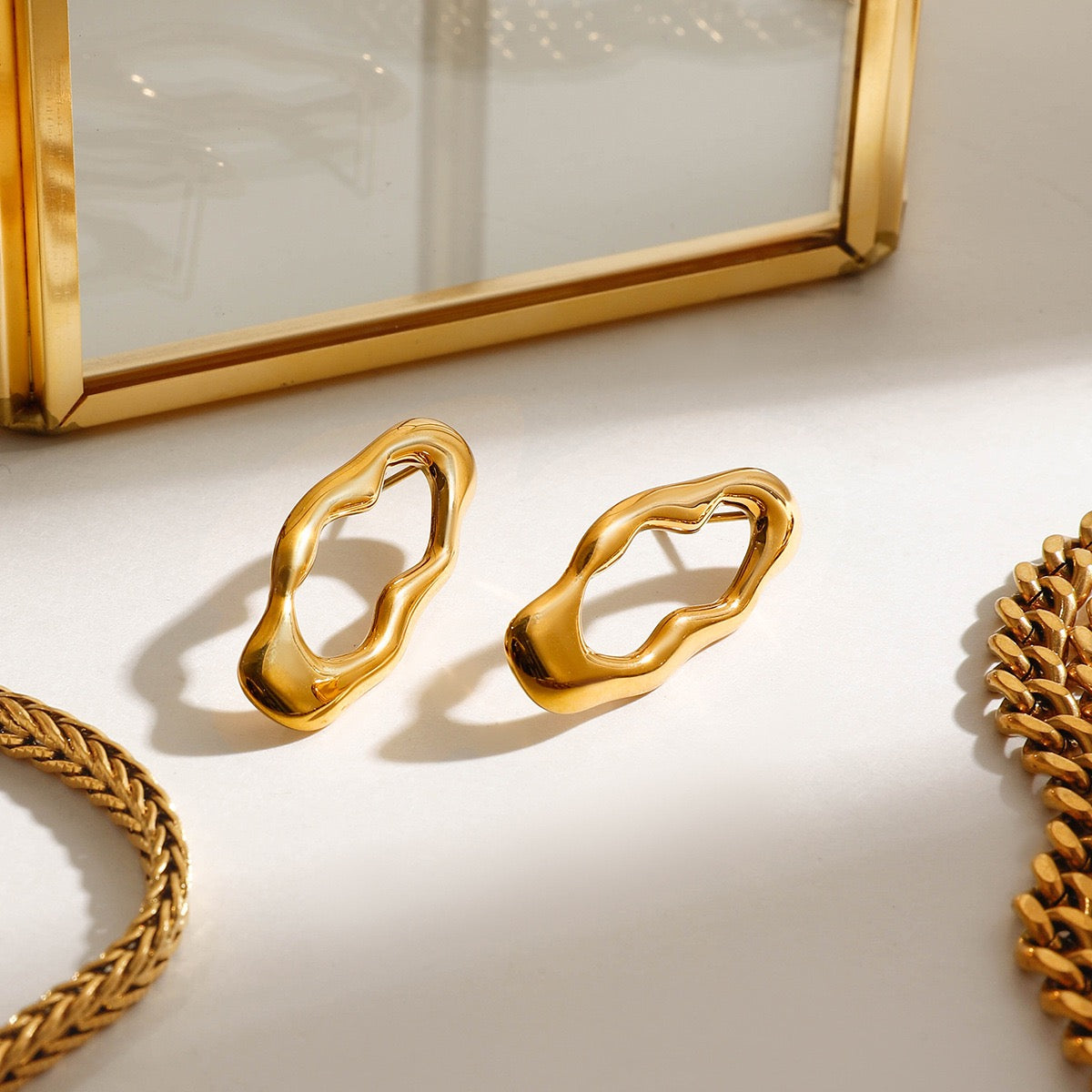 Gina hoop earrings